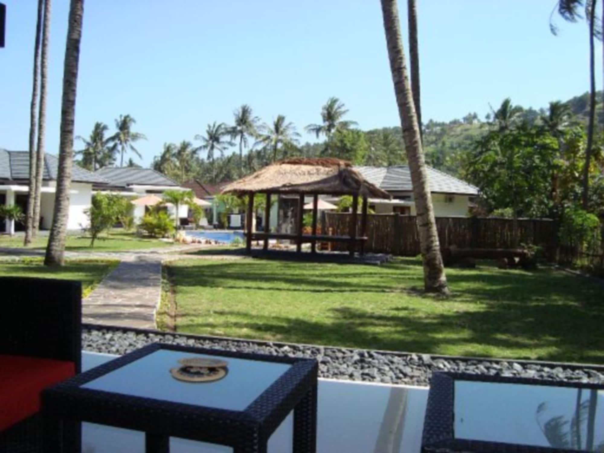 Dream Estate Resort Senggigi Exterior photo