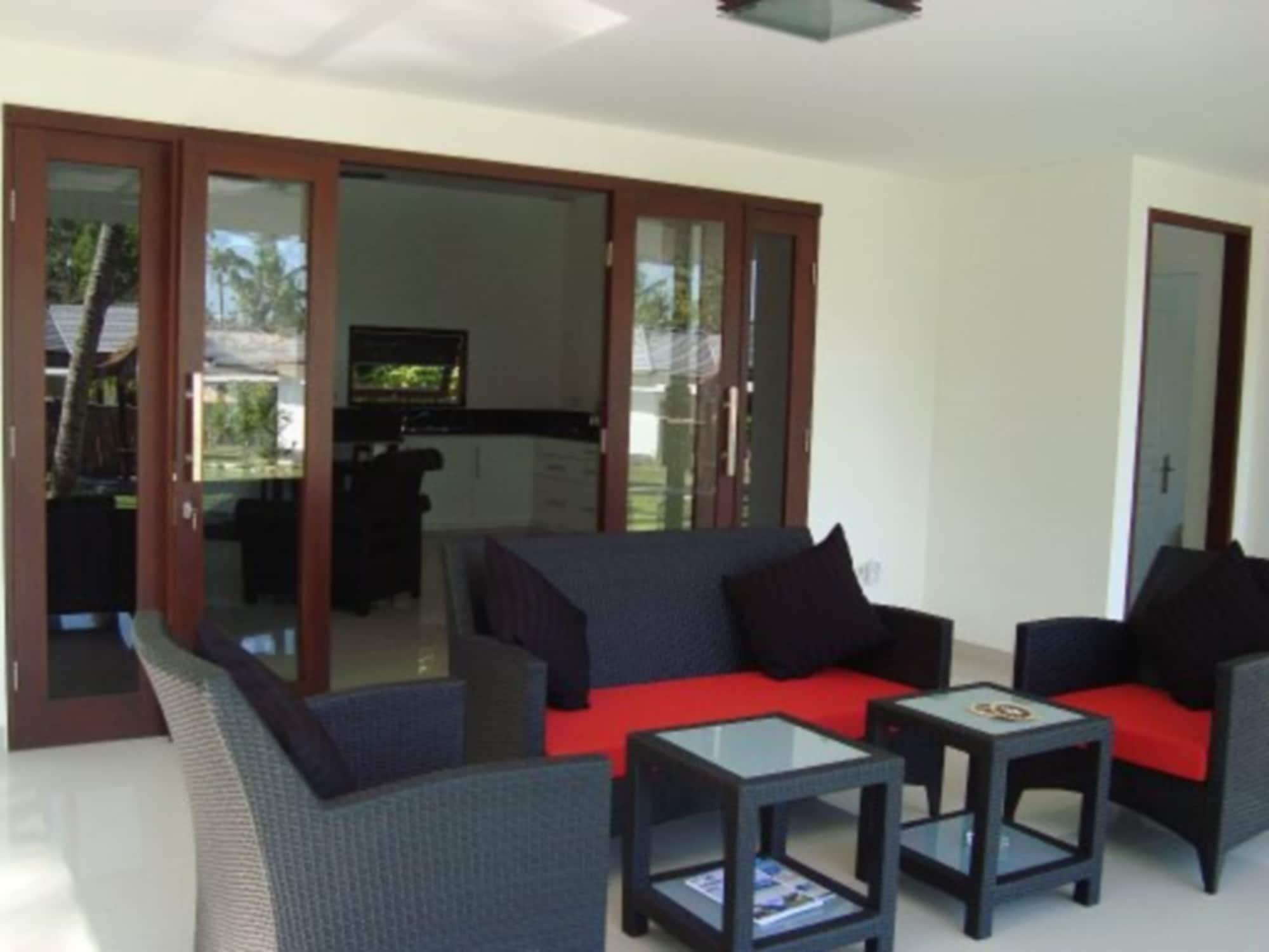 Dream Estate Resort Senggigi Exterior photo