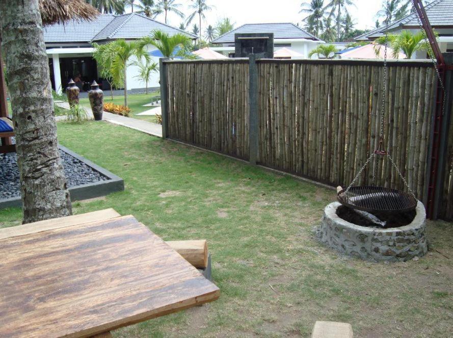 Dream Estate Resort Senggigi Exterior photo