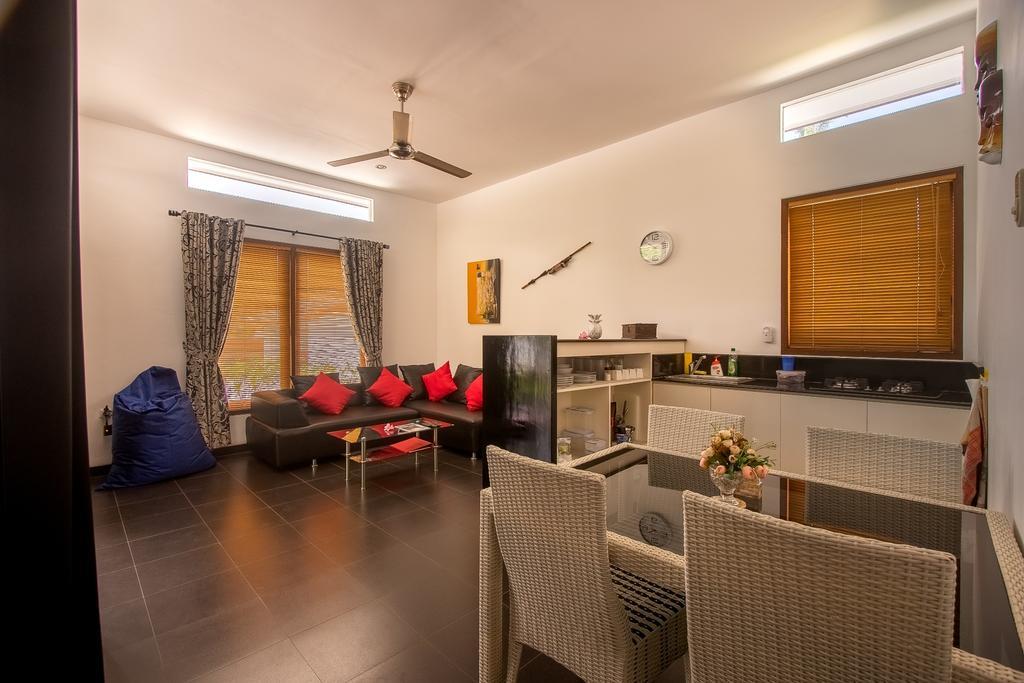 Dream Estate Resort Senggigi Exterior photo