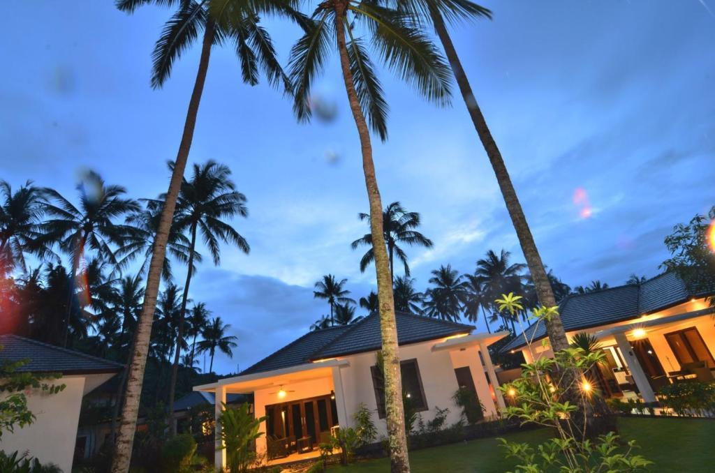 Dream Estate Resort Senggigi Exterior photo