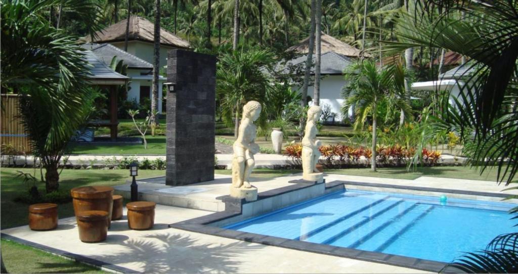 Dream Estate Resort Senggigi Exterior photo