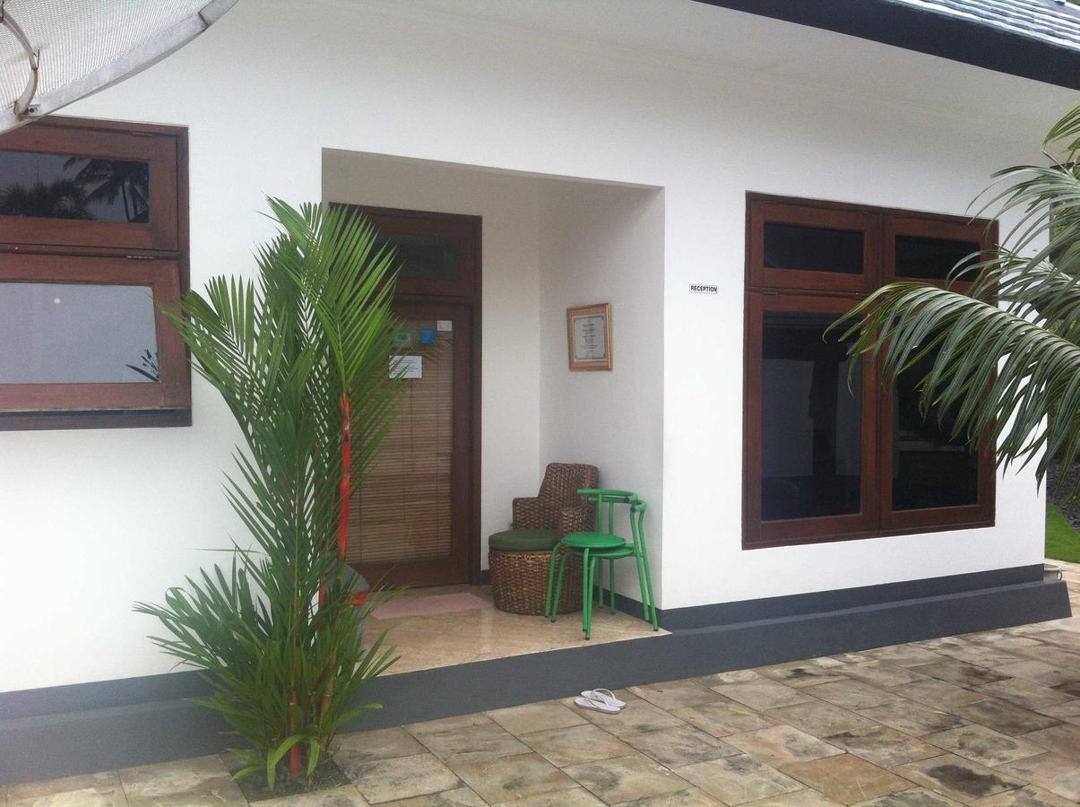 Dream Estate Resort Senggigi Exterior photo
